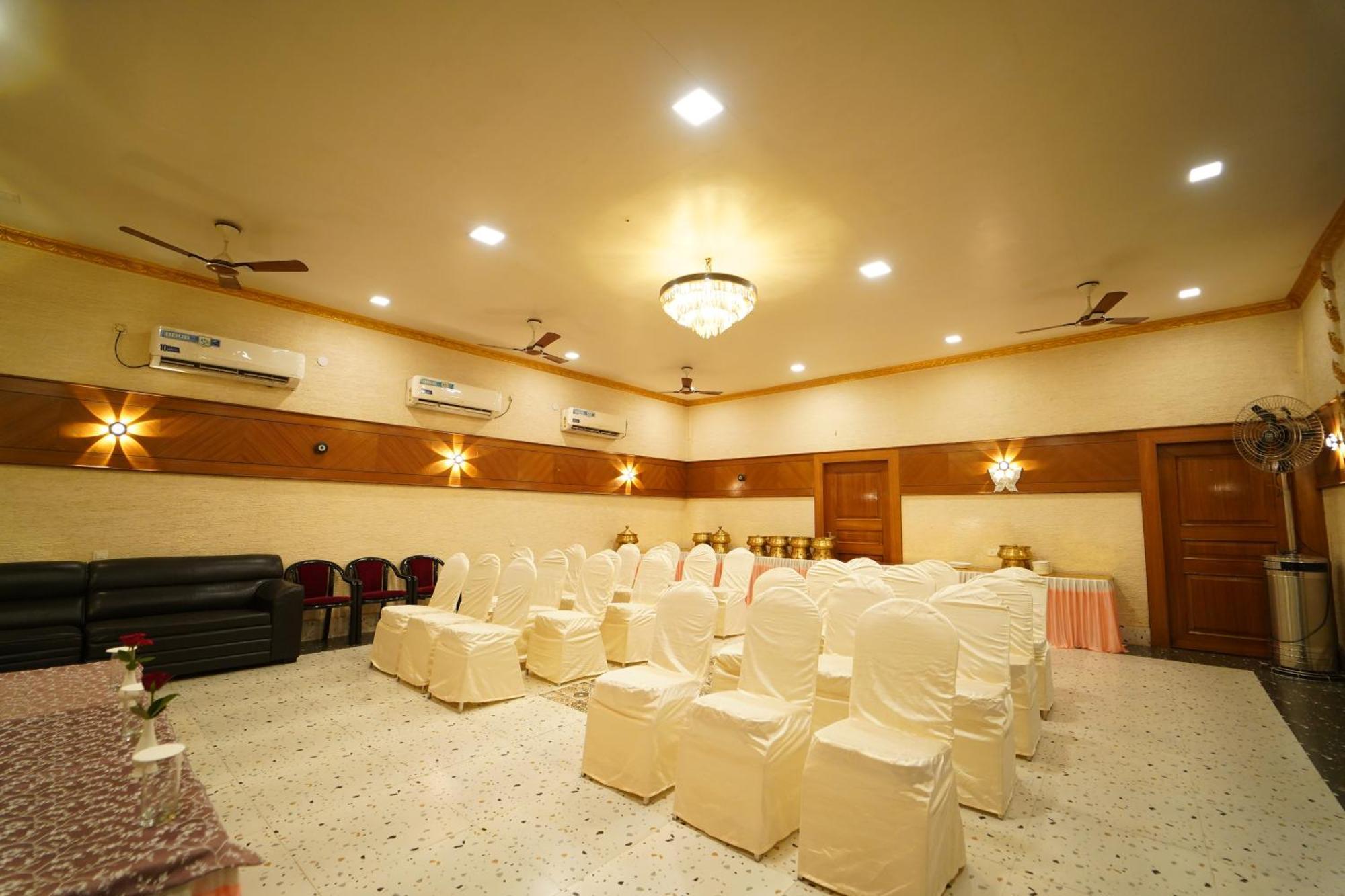 Hotel Ananta Sayana Bhubaneswar Exterior foto