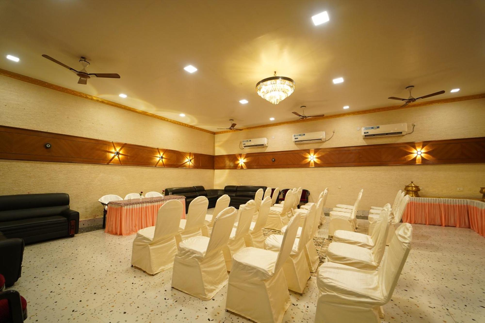 Hotel Ananta Sayana Bhubaneswar Exterior foto